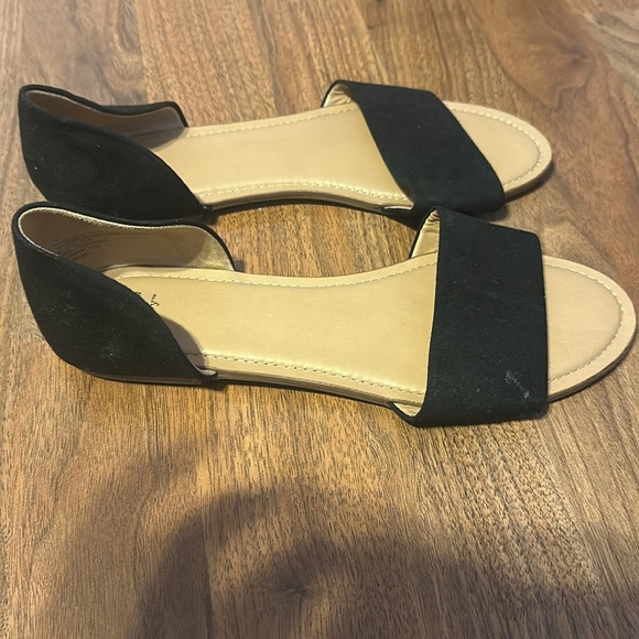 Women’s size 10 - Picture 2 of 2